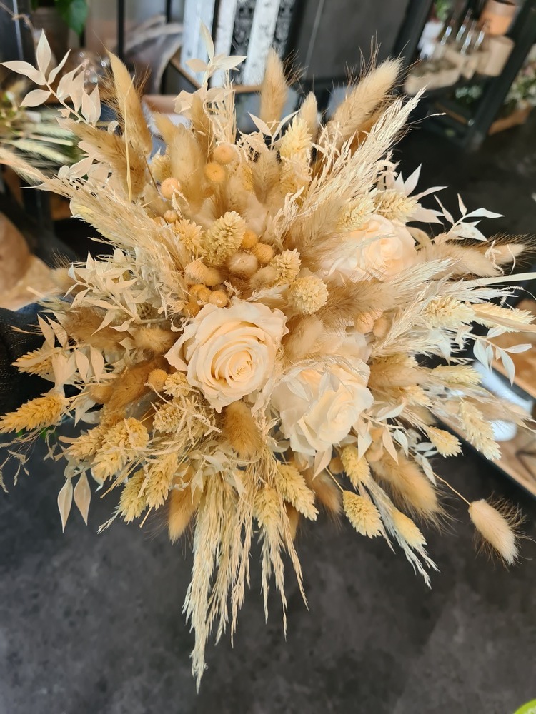 bouquets de fleurs séchées